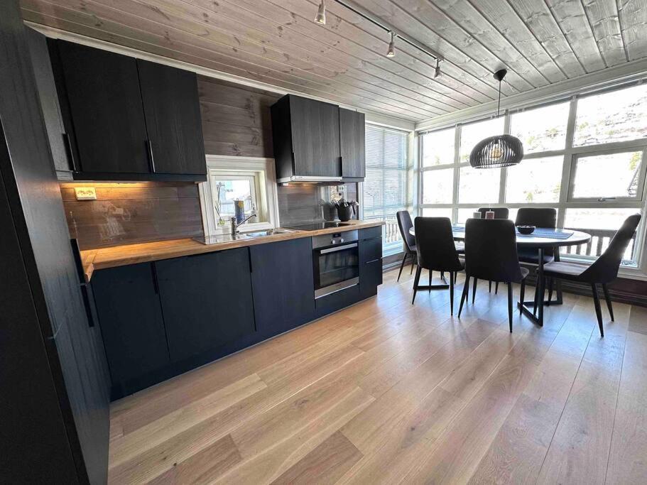 Lovise Mountain Apartment 斯特兰达 外观 照片